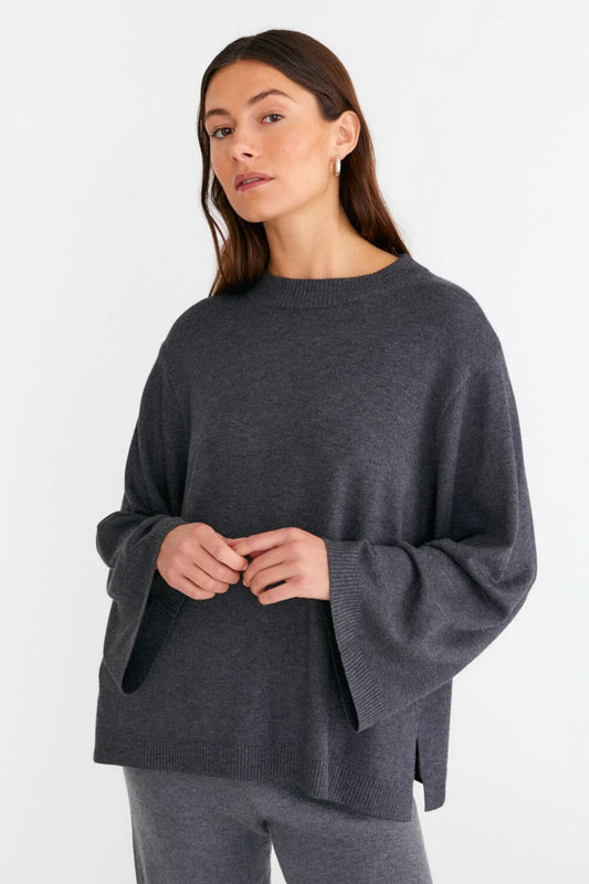 Prjónuð boxy peysa grá- 30% afsláttur